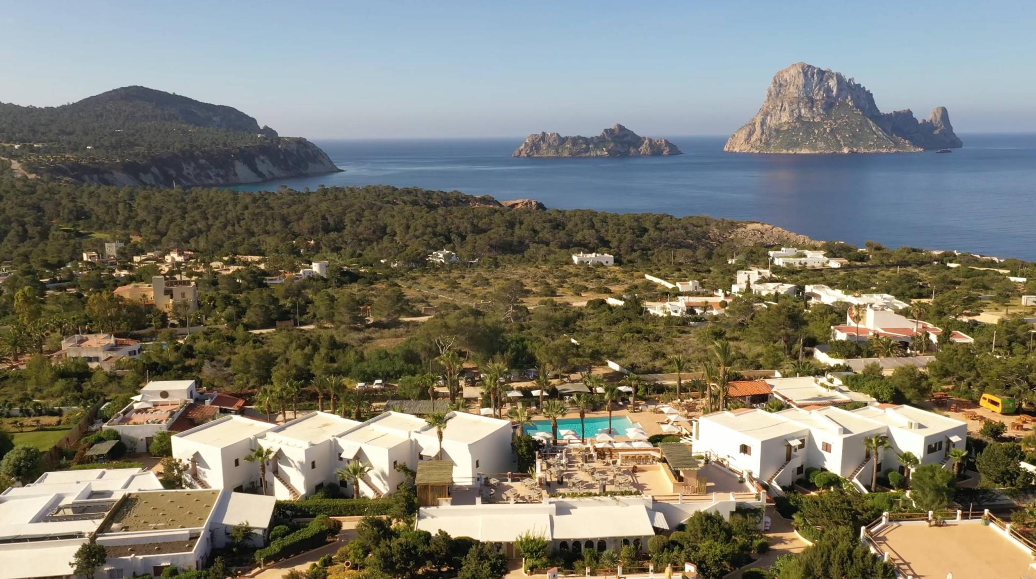 An oasis in Ibiza overlooking Es Vedrà | Hotel Petunia 